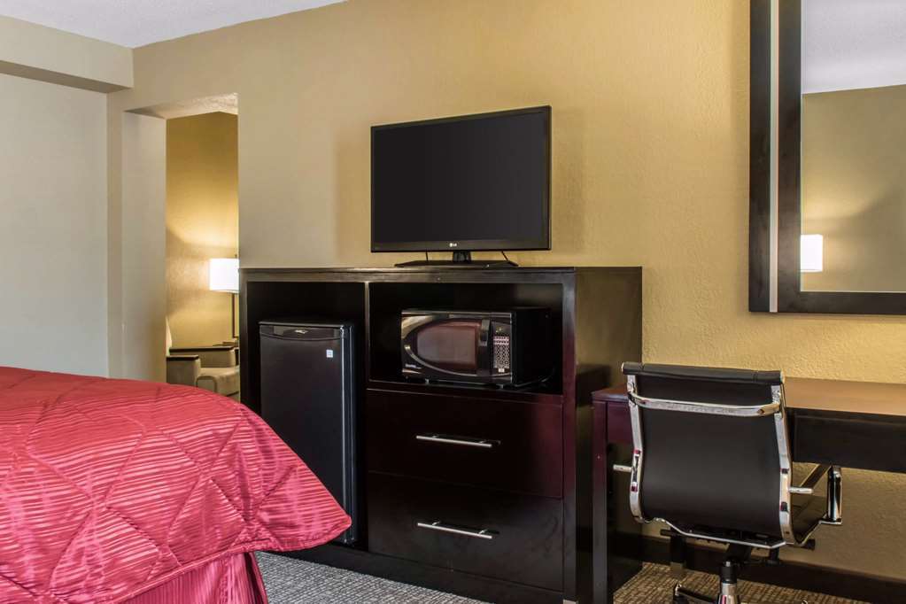 Best Western Harrisburg North Hotel Room photo